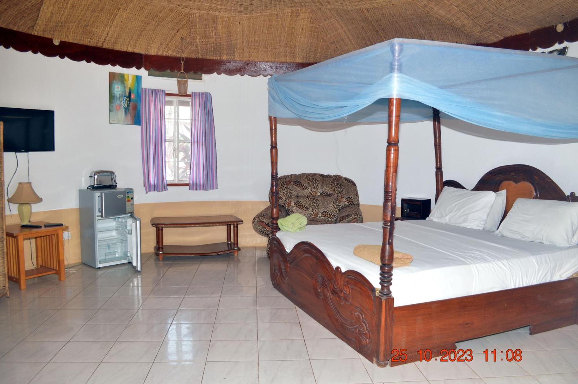 Easy Time Lodge Kololi Extérieur photo